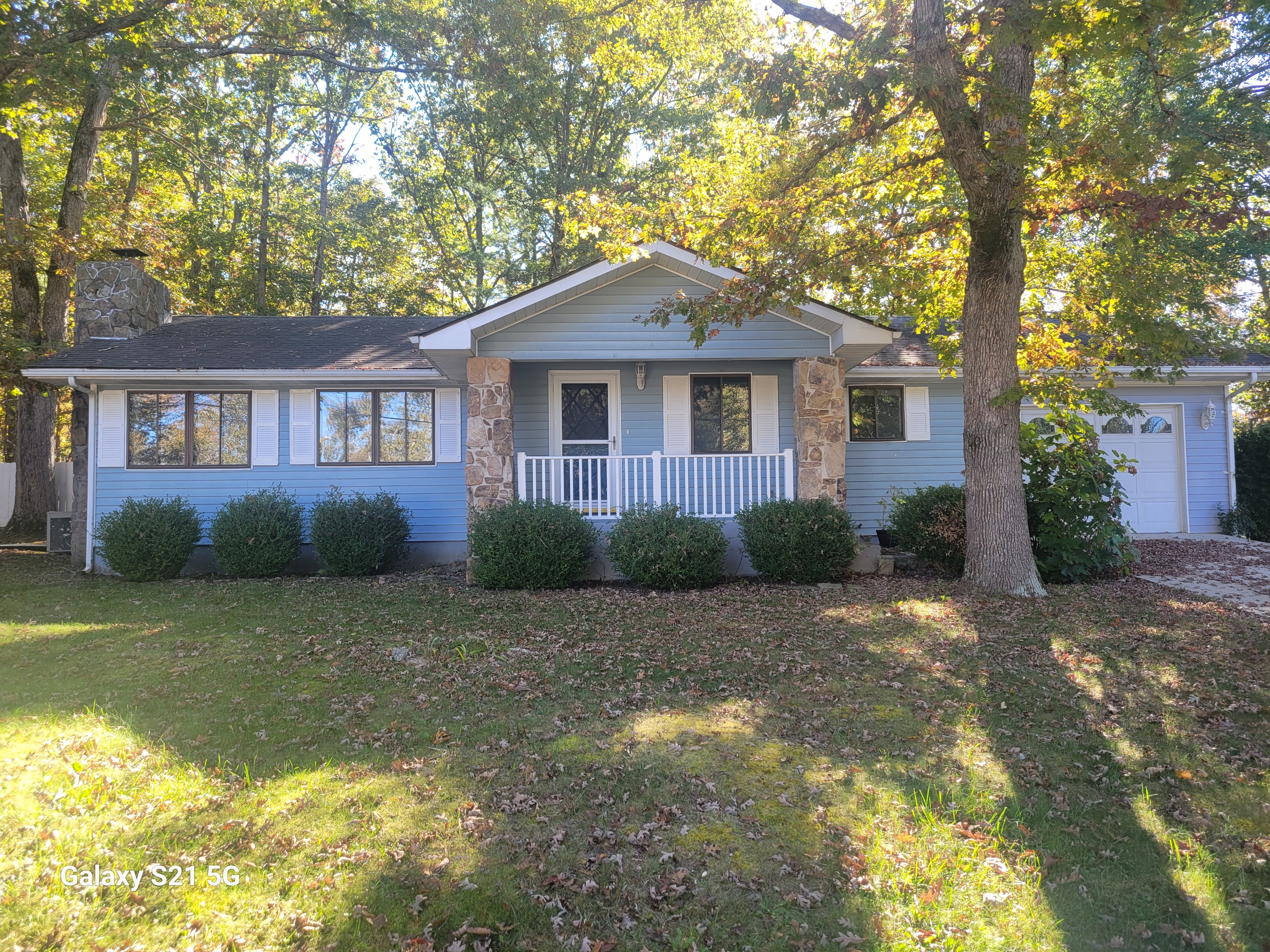 140 Lakeshire Drive